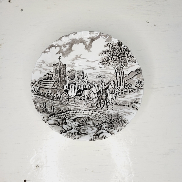 Myott Royal Mail Fine Staffordshire Ware Scalloped Bowl 6" - Picture 2 of 8